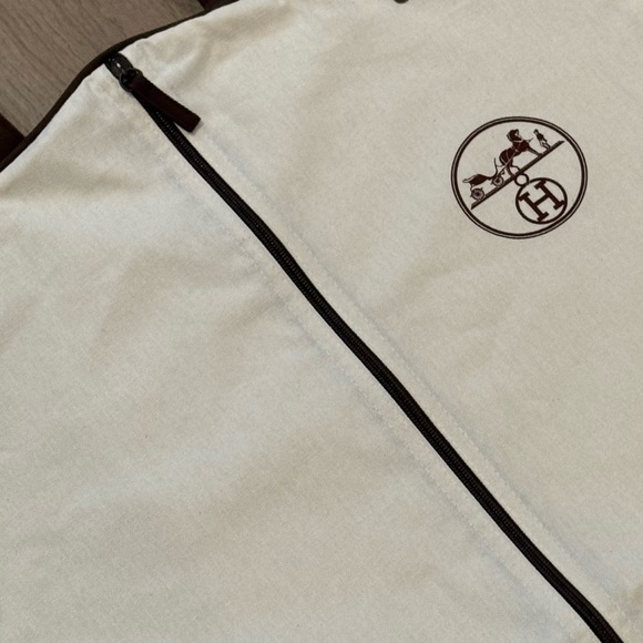 Authentic Hermes garment bag - Picture 3 of 4